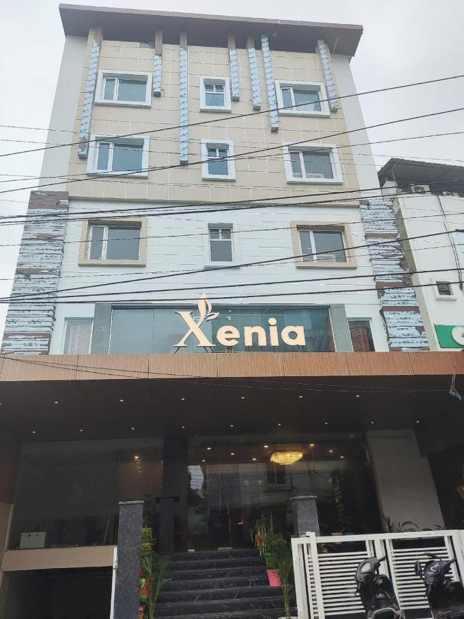 Hotel Xenia Варанаси Экстерьер фото